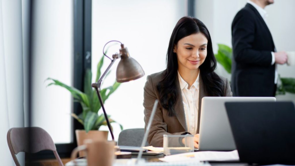 8 Essential Boardroom Tools for Smarter Governance