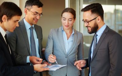 How Holding Companies Work: Structure Oversight and Governance