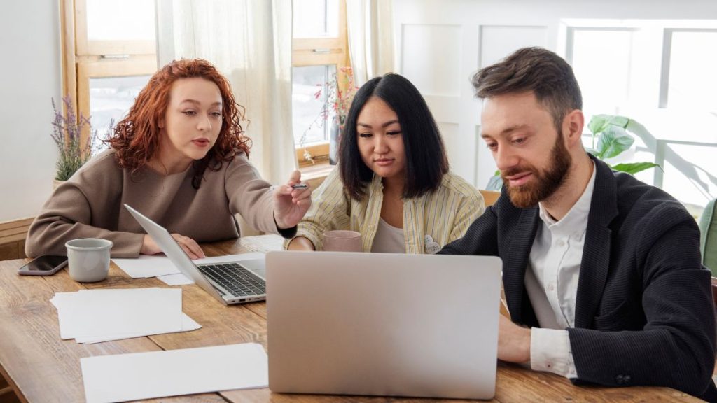 How public leaders view the role of artificial intelligence