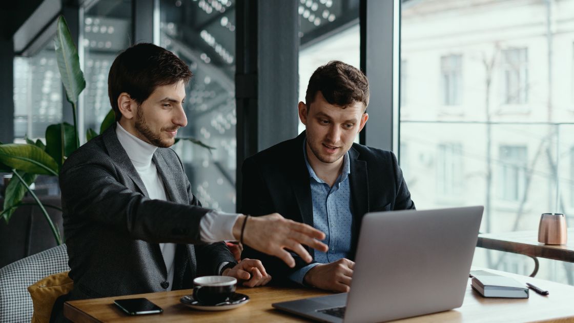 Bulletin small (75) Turn employee reporting and third party insights into a proactive risk detection system