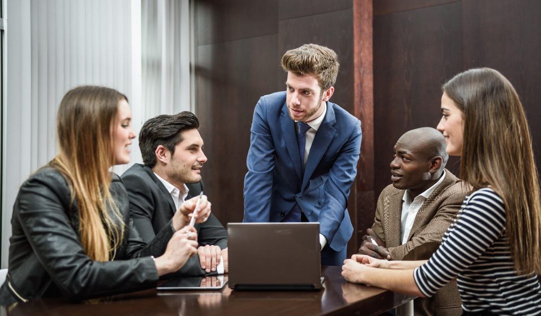 CEO vs Chairman: Key Differences, Roles and Governance Best Practices